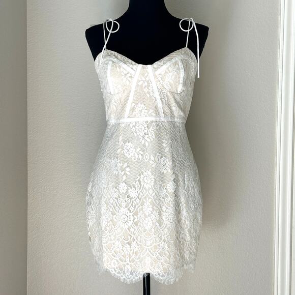 Superdown White Lace and Nude Mini Dress, Bustier/Corset style, size Medium - Picture 1 of 6